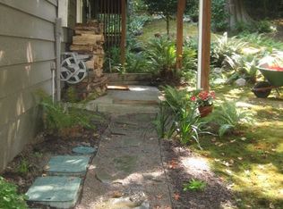 6110 W Mercer Way, Mercer Island, WA 98040