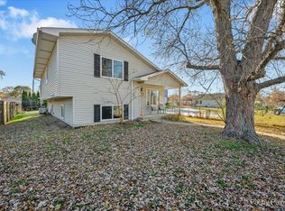 2703 21st St, Zion, IL 60099