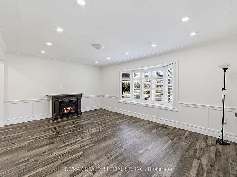 115 Kings Forest Dr — Photo 6