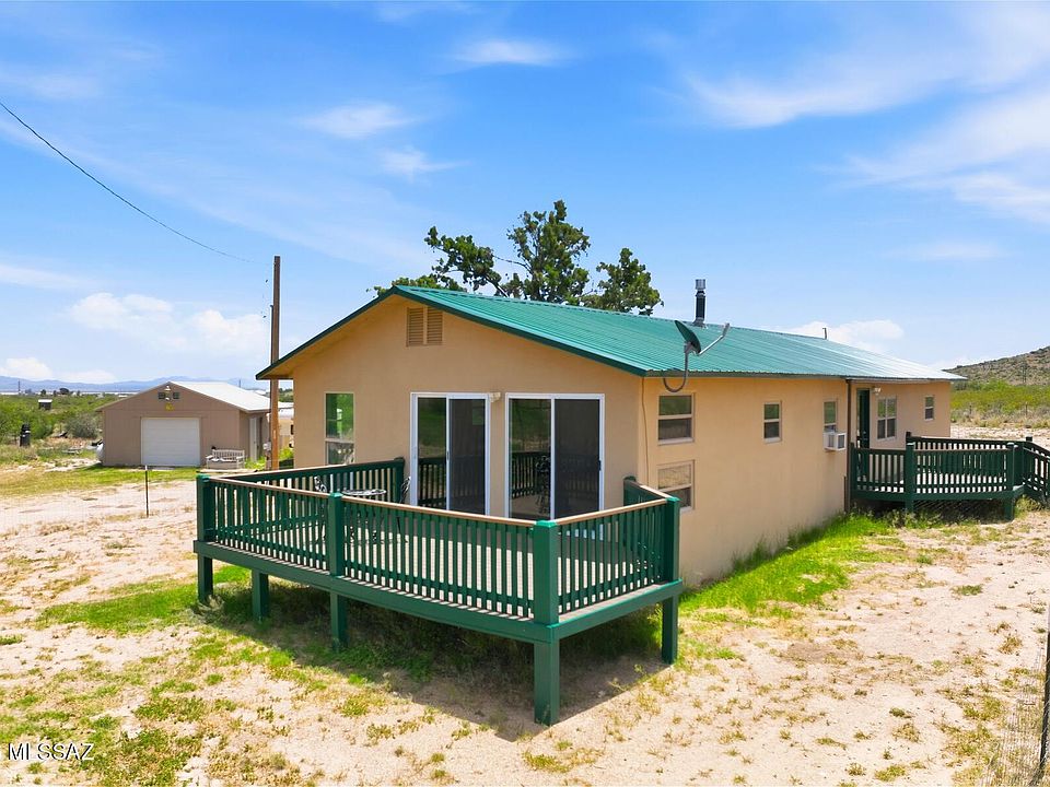 1st image of 2944 N Manzora Rd