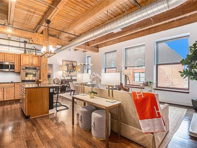 612 Central St APT 305, Kansas City, MO, 64105