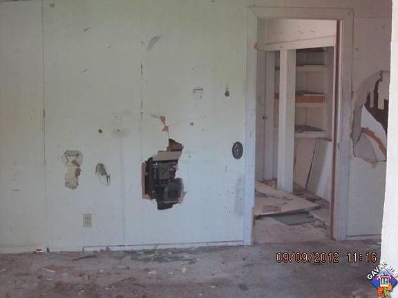 3rd image of 12350 Pearblossom Hwy