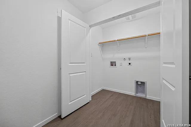 8026 Biggio Ln — Photo 15