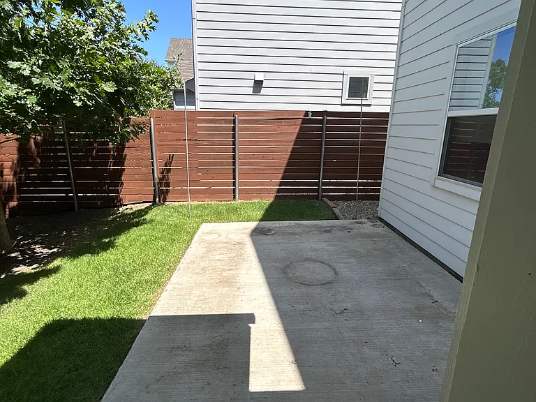 1229 Clifftop Ln — Photo 34