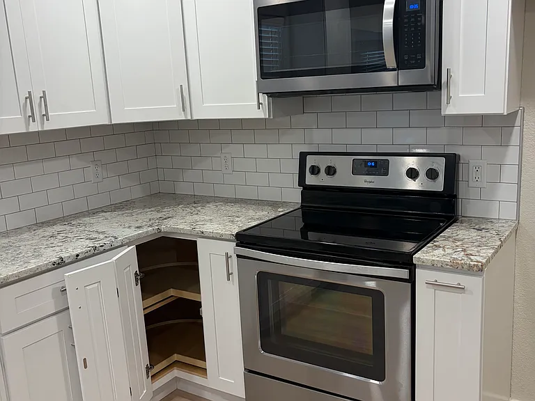 8021 Miles Dr — Photo 11