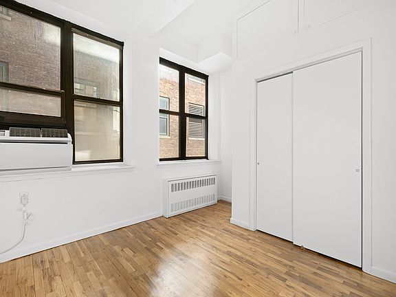3rd image of 43 W 16th St APT 4E