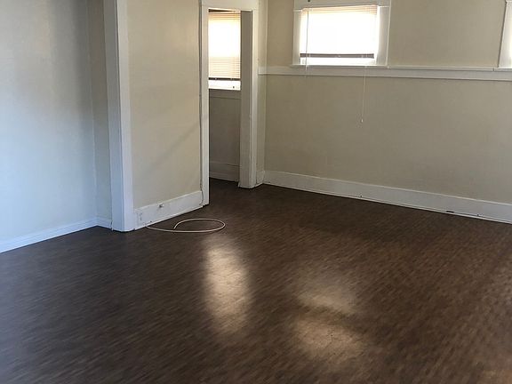 4th image of 1140 E 3rd St #10A
