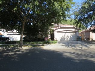 1542 N Rio Vista Ct, Visalia, CA 93292