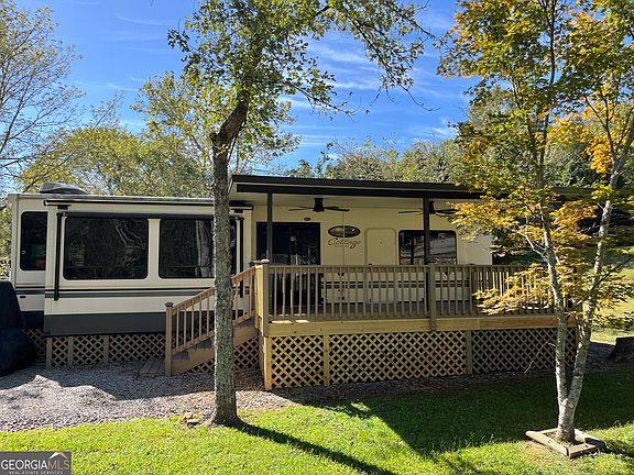 2nd image of 94 Bridge Loop Dr