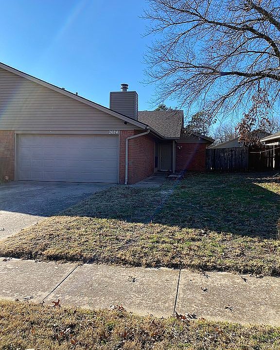 2nd image of 2624 Belknap Ave #2626