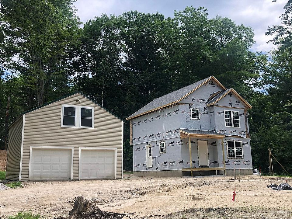 2nd image of 42 Rousseau Rd