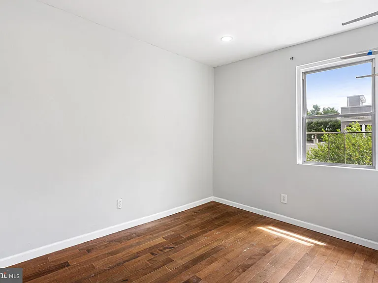1240 Federal St — Photo 23