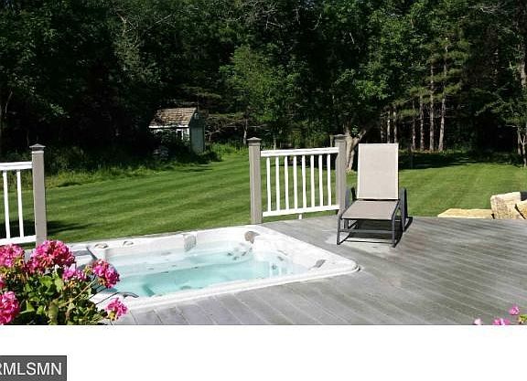 Hot Tub, Private Back Yard