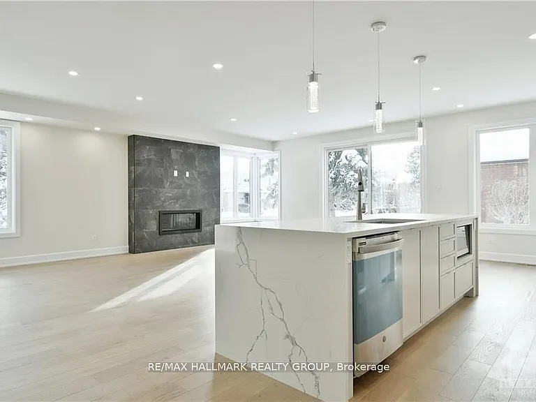 484 Woodland Ave — Photo 9