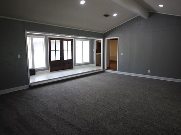 3rd image of 133 Magnolia Rd