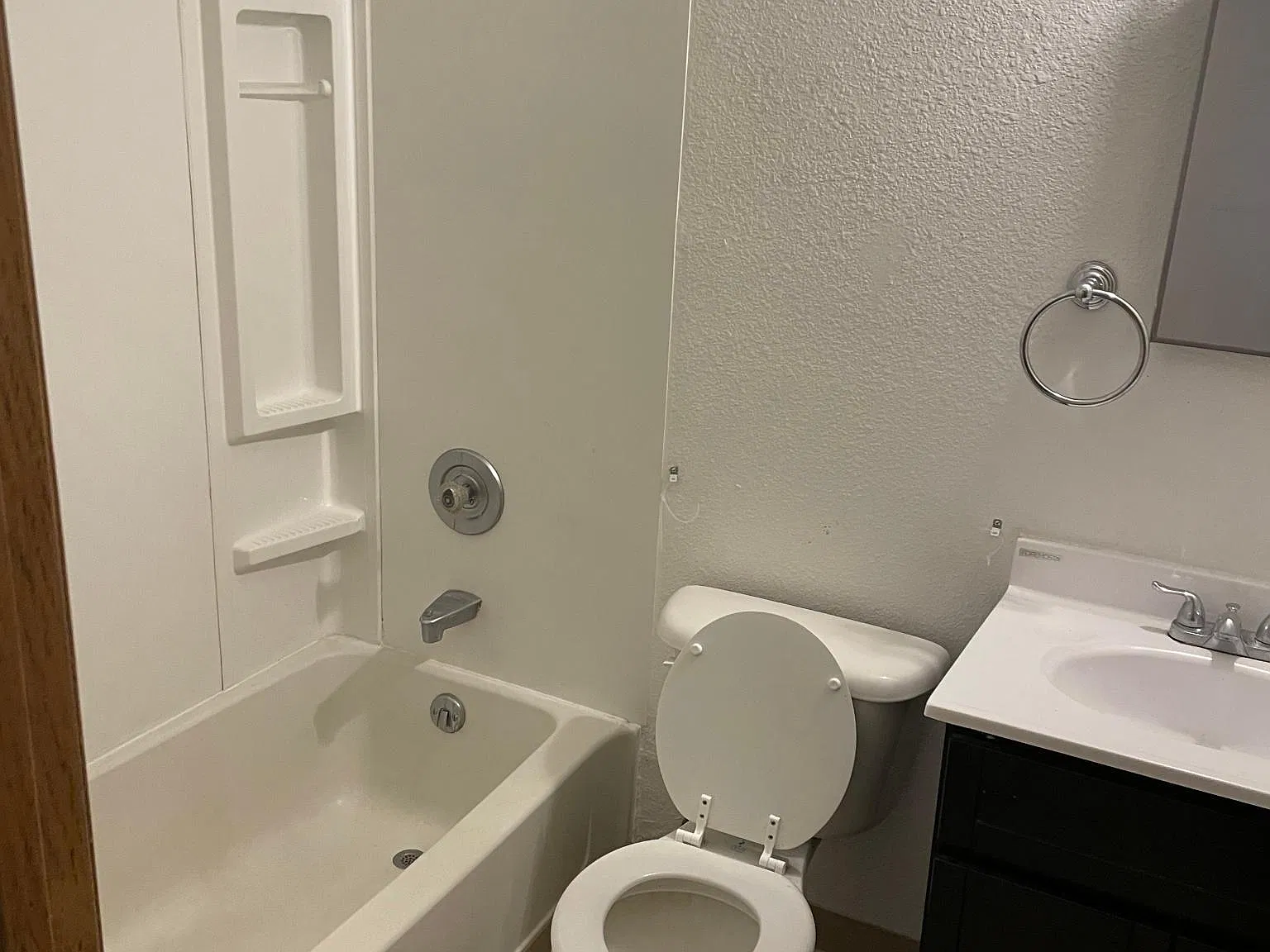 2 bed, 850 sqft, $950 — Photo 4