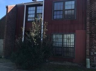 1011 Chimney Wood Ln, New Orleans, LA 70126
