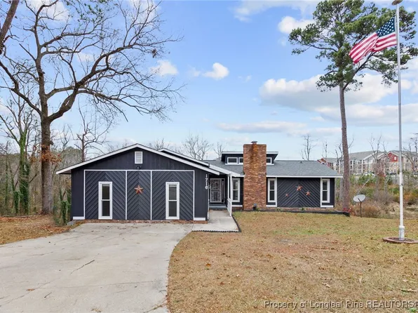 1716 Valley Ridge Dr, Fayetteville, NC 28303