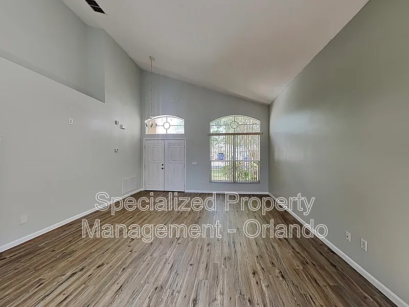 4 bed, 3.0 bath, 2265 sqft, $3,100 — Photo 2