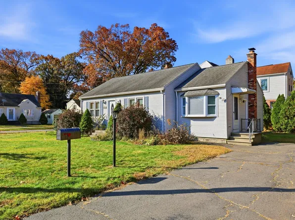 24 Herbert St, Longmeadow, MA 01106