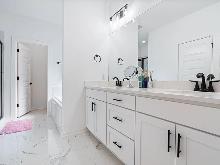 Holly BTR Homes — Photo 14