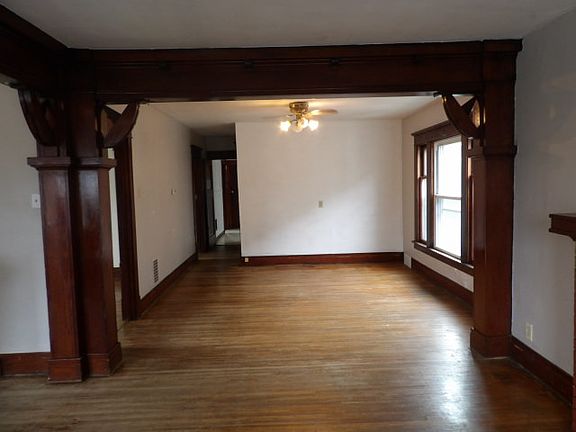 5th image of 281 Woodside Ave Floor 2