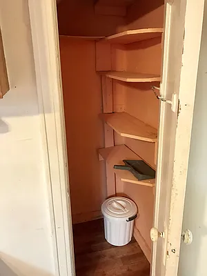 Rented by Voro, LLC | media 19