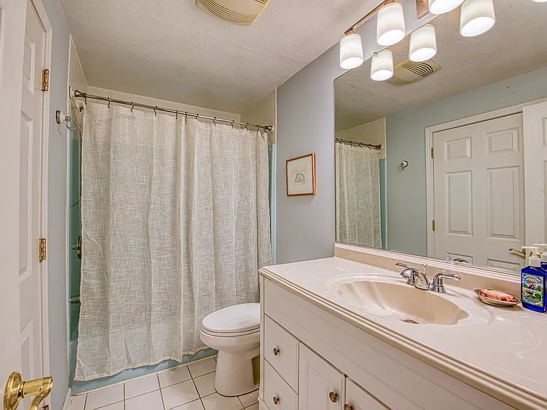 28 Gaslight Ln #28 — Photo 19