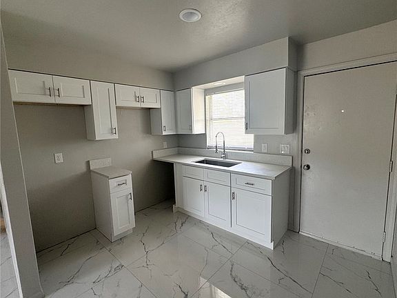 3rd image of 5519 7th Ave