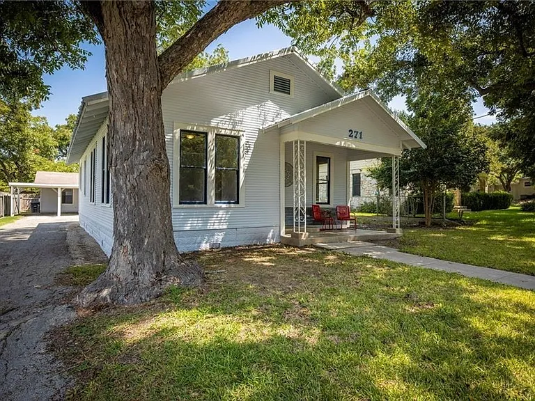 271 S Willow Ave — Photo 3
