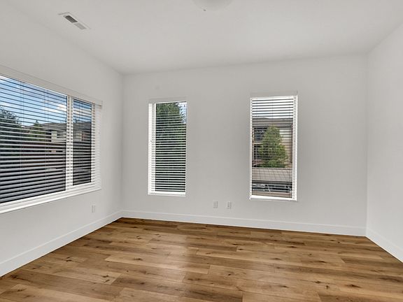 5th image of 2178 N 525 W