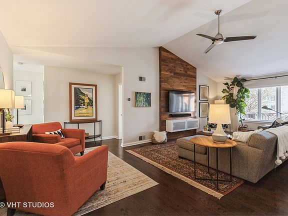 5th image of 320 Mainsail Dr