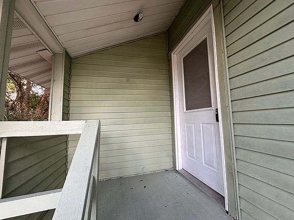 4th image of 1025 E Main St #B