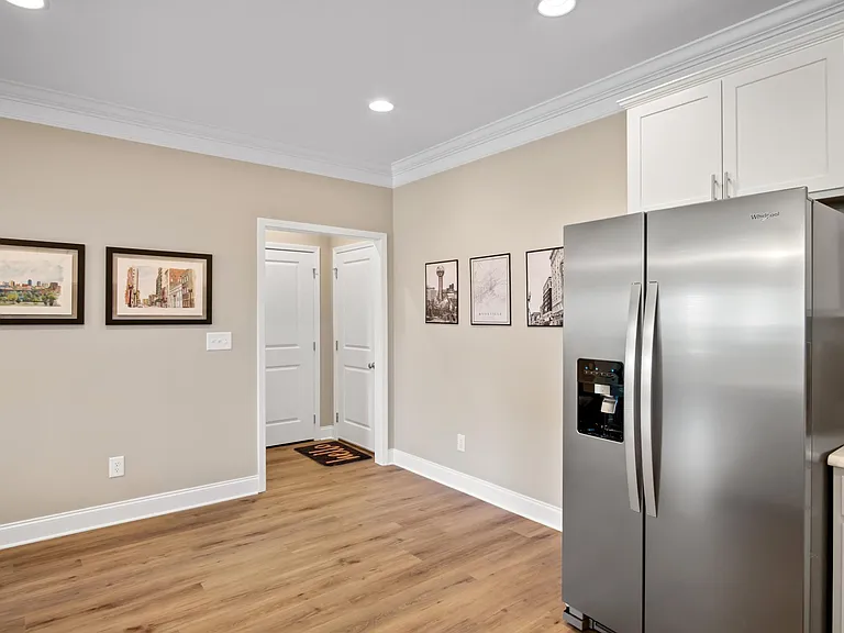 274 Broadberry Ave #274 — Photo 9