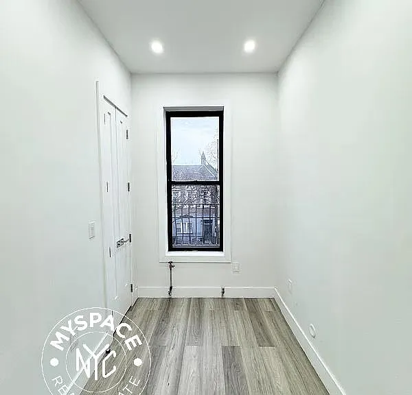641 Saint Marks Ave #2E — Photo 4