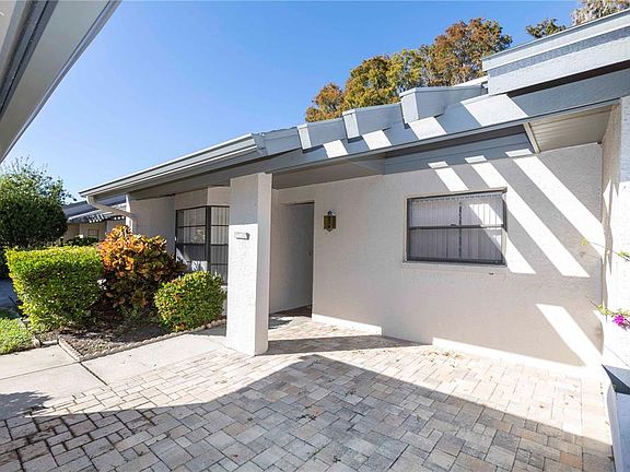 5th image of 3275 Lori Ln