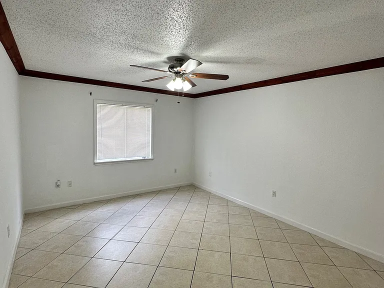 4407 S Semoran Blvd #2 — Photo 16