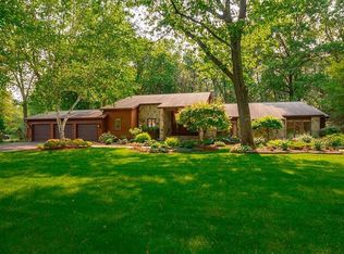 4 Talbot Ct, Rexford, NY 12148