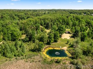 5557 Ten Mile Rd NE, Rockford, MI 49341