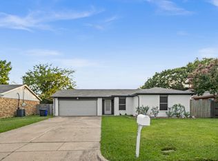 634 Plainview Dr, Mansfield, TX 76063