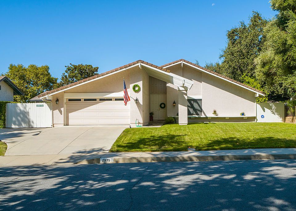 1st image of 2975 E Sierra Dr