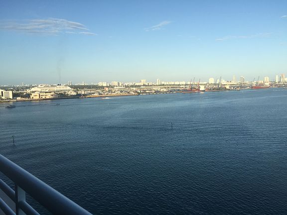 4th image of 808 Brickell Key Dr APT 1502