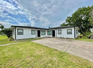 1757 W 6th St, Freeport, TX 77541