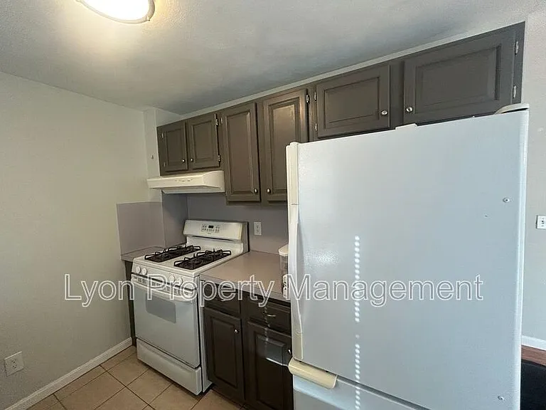 245 Mayfield Ave #3 — Photo 4
