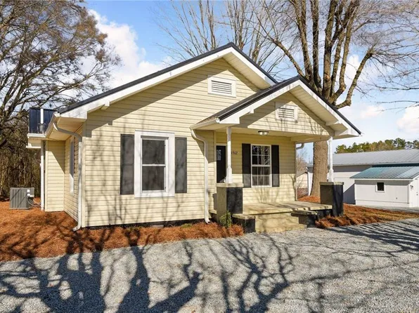 4942 S State Highway 150, Lexington, NC 27295