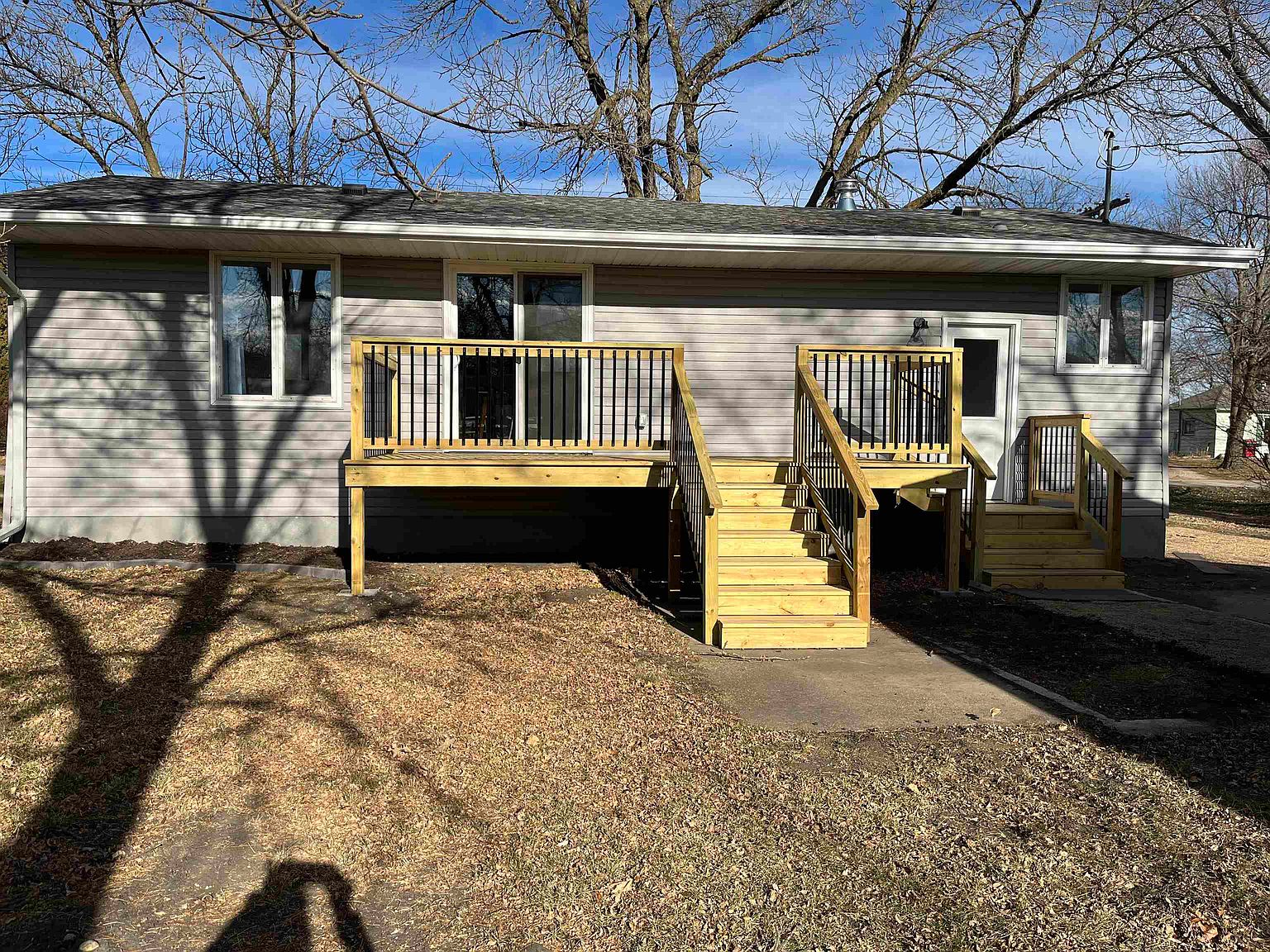 403 E Taylor Ave, Terril, IA 51364 Zillow