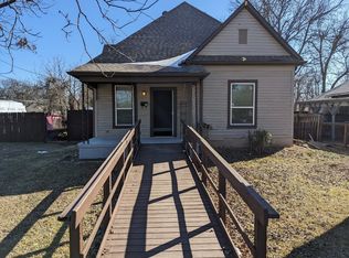 534 E Sycamore St, Sherman, TX 75090
