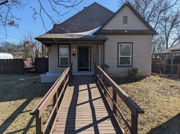 534 E Sycamore St