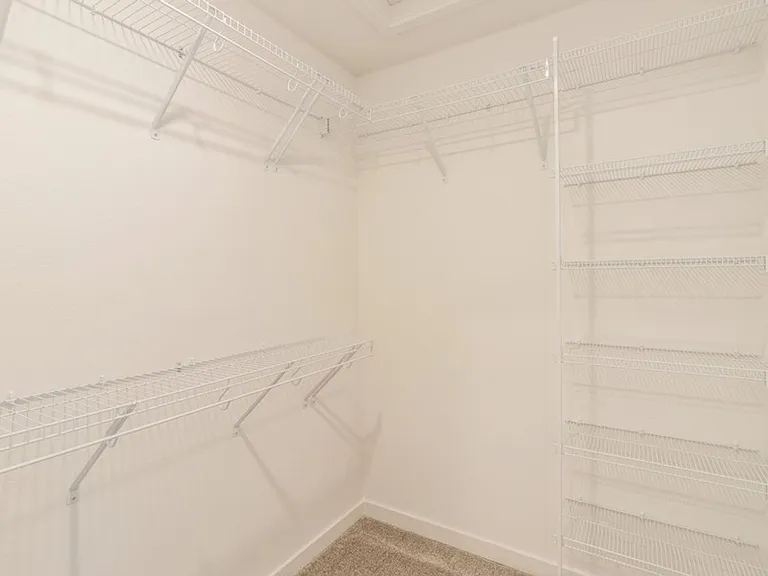 1241 NW Yorktown Dr — Photo 8