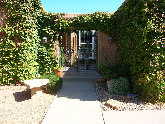 Entry way